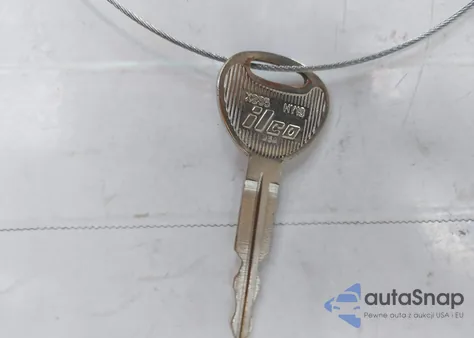 2005 Hyundai Elantra Gls/Gt from USA, damaged, VIN KMHDN46D25U150062